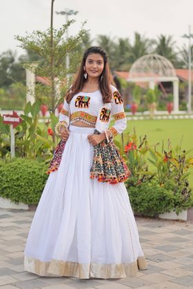 Kodi Lace Work on a Pure Cotton Gamthi Navratri Lehenga Set