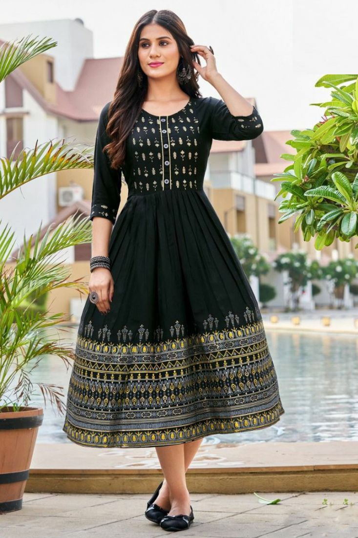 Buy short anarkali kurti for ladies in India @ Limeroad