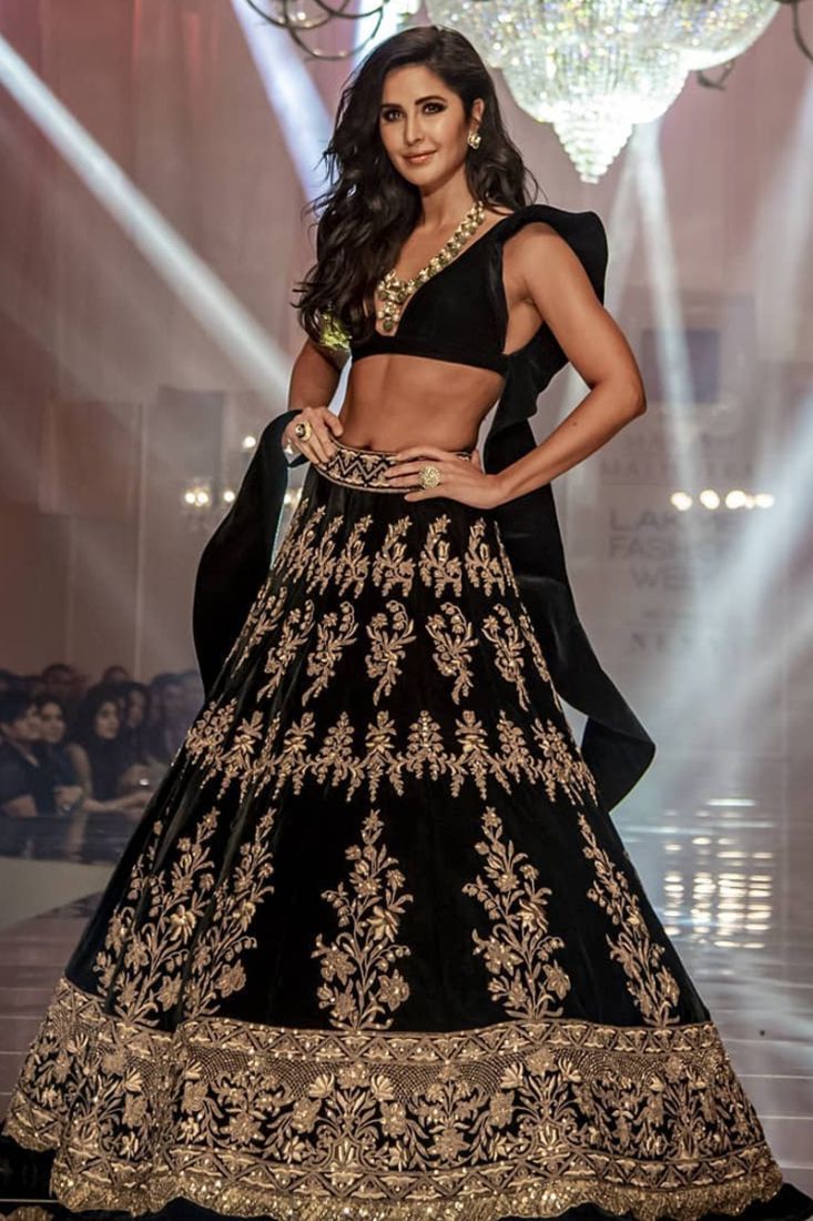 Aggregate 161+ heroine designer lehenga