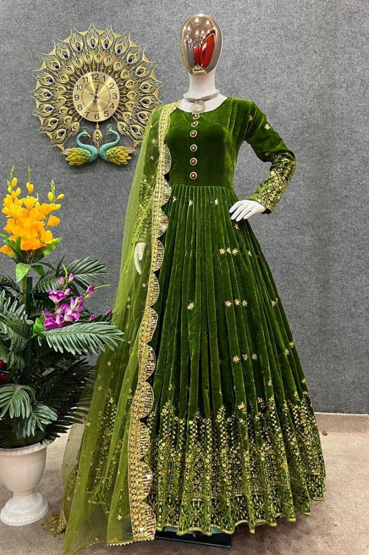 Vintage Quad Green Velvet Gown For Sale at 1stDibs | quad dress, quadruplet  costumes, green velvet evening gown