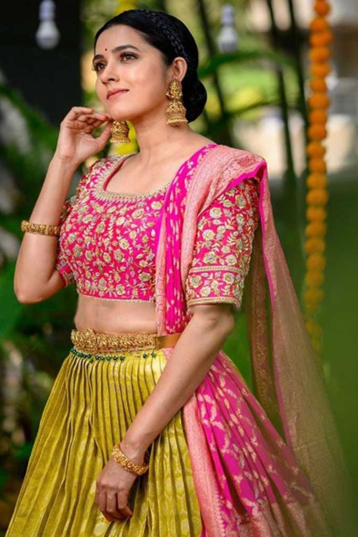 Pink Bandhani Lehenga with a Green Blouse and a Mustard Dupatta –  NidhiTholia