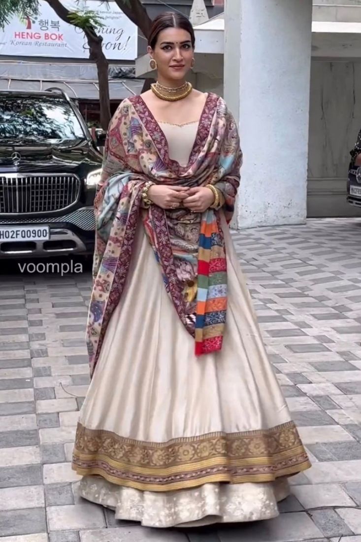 Kriti sanon top in lehenga