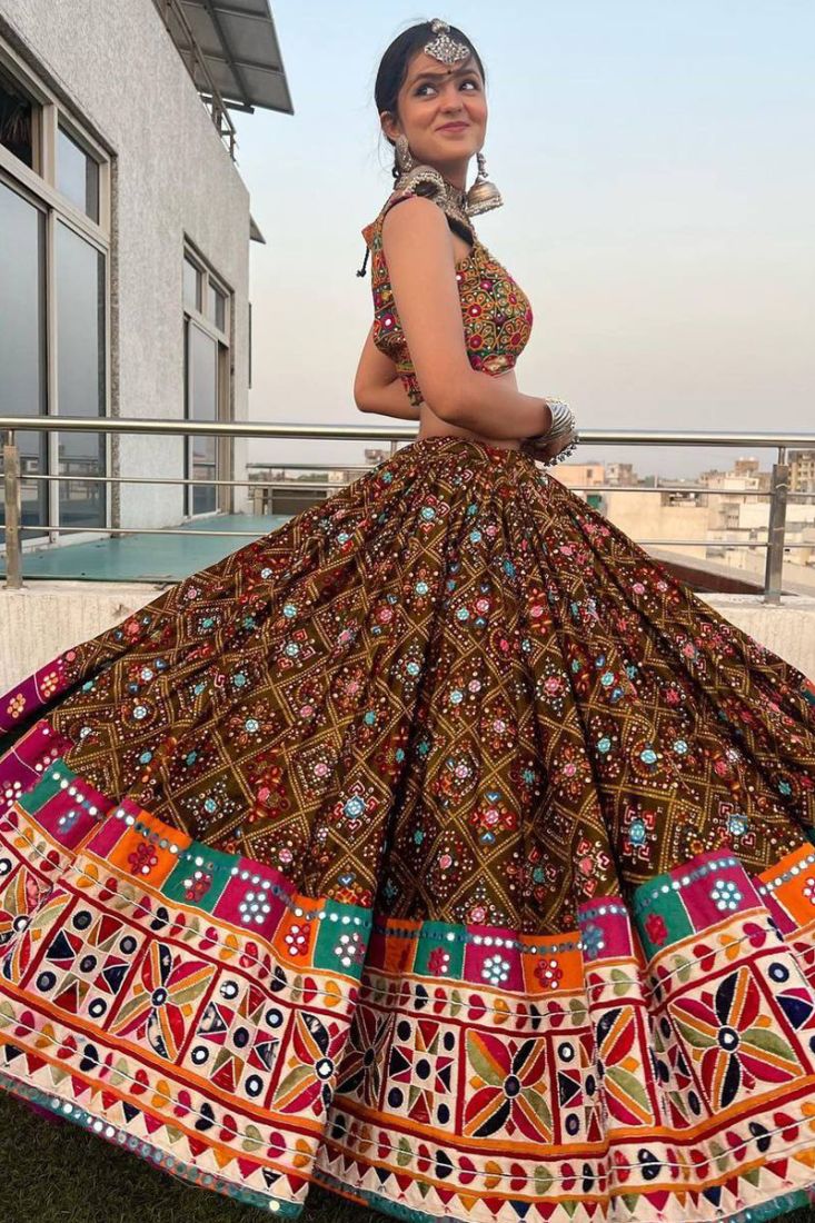 Bandhani chaniya shop choli garba